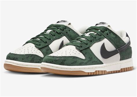 neu nike wmns dunk hi lx snake|wmns dunk low green snake.